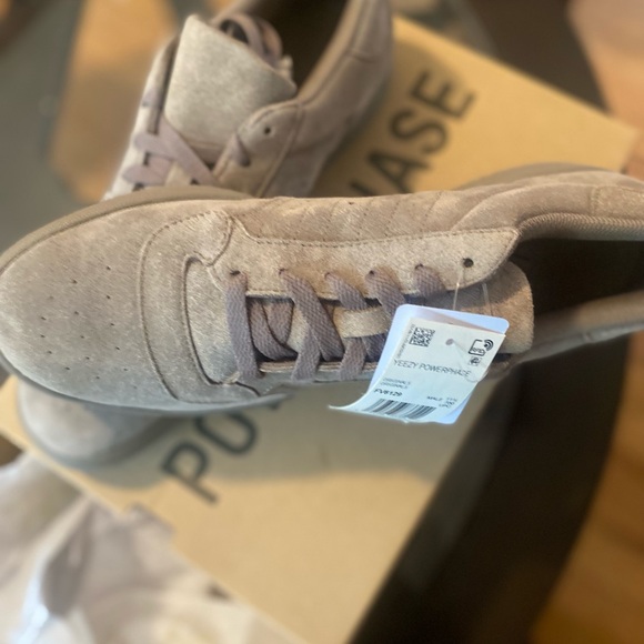 Yeezy Powerphase - Picture 2 of 4